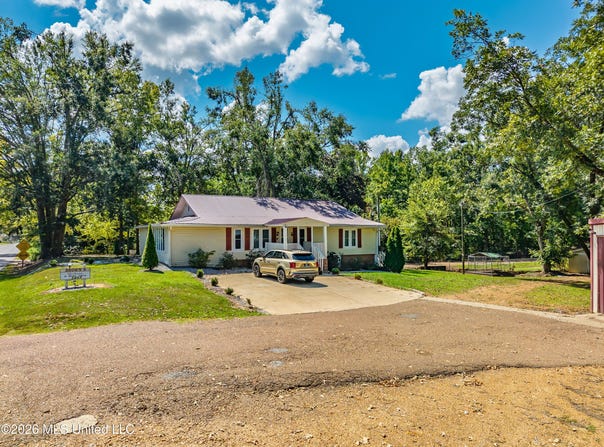 1217 Teasdale Road, Charleston, MS 38921