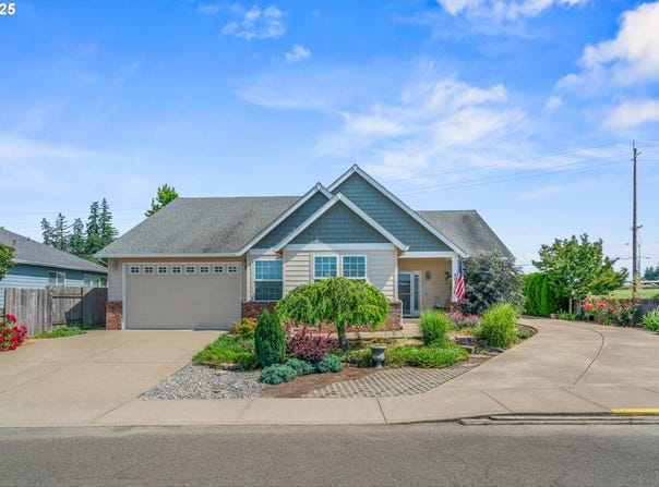 301 CHINOOK ST, Molalla, OR 97038