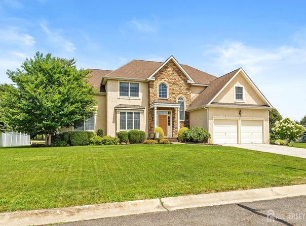 15 Heather Court, Mansfield, NJ 08022
