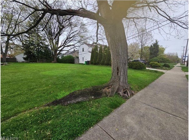 19641 Lake Shore Boulevard, Euclid, OH 44119