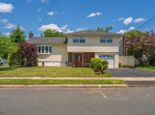 684 Garden St, Union Twp., NJ 07083-6642