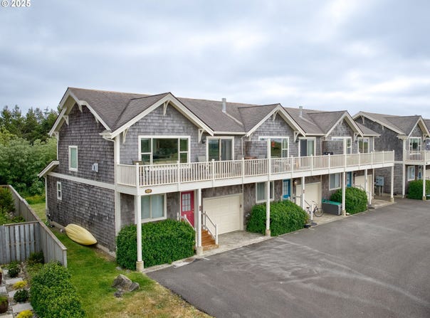 315 5TH ST, Long Beach, WA 98631