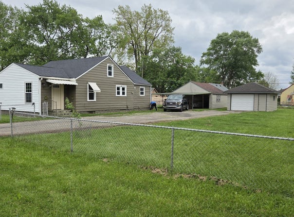 2239 W 28th Street, Anderson, IN 46016