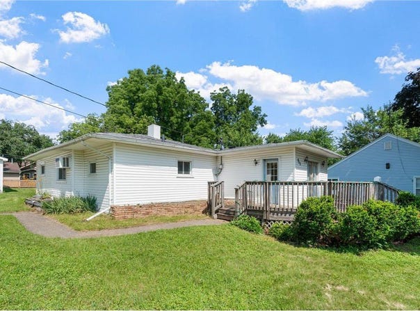 905 Bellows Street, West Saint Paul, MN 55118