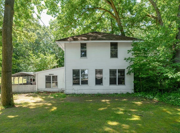 1420 Lakeview Drive, Portage, MI 49002