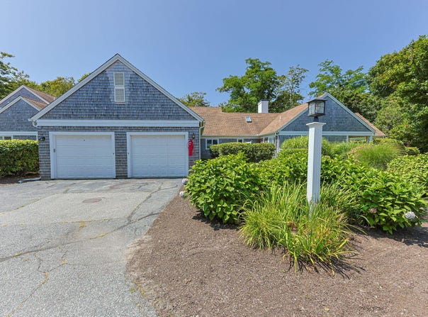 11 Juniper Circle, Brewster, MA 02631