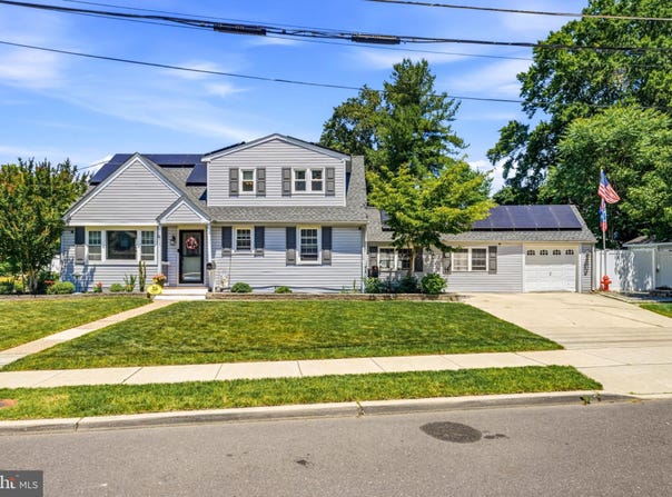 411 W CEDAR Avenue, OAKLYN, NJ 08107