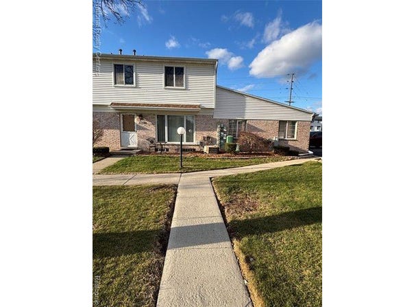 37543 Colonial Drive, Westland, MI 48185