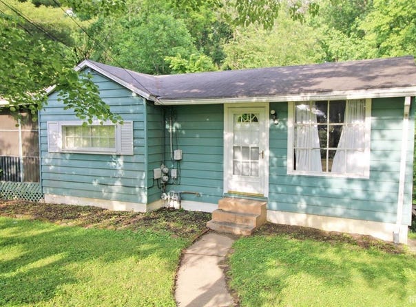 2624 Selzer Road, Evansville, IN 47712-3827