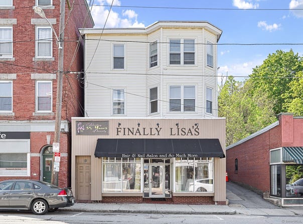 31 Hamilton Street, Southbridge, MA 01550