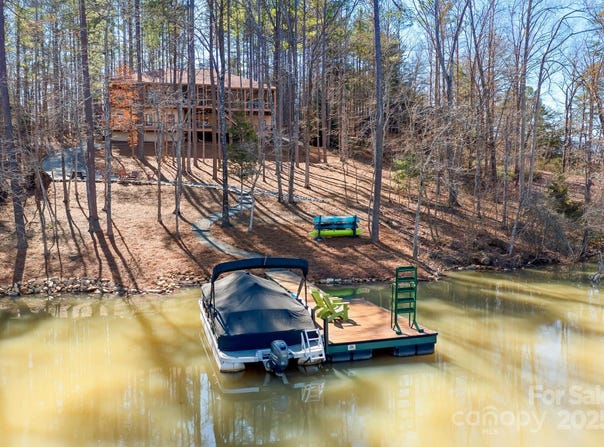 940 Hawk Ridge Drive, Mill Spring, NC 28756