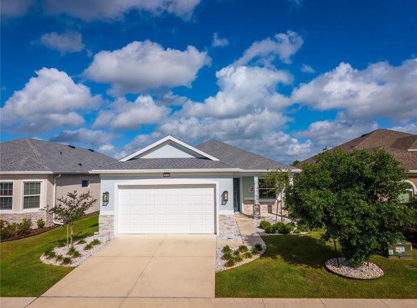 2174 WALLINGFORD LOOP, MOUNT DORA, FL 32757