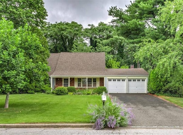 51 Hastings Drive, Stony Brook, NY 11790