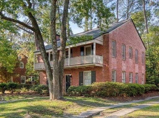 221 E 56th Street, Savannah, GA 31405