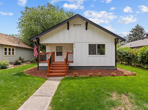 816 S 8th Ave, Nampa, ID 83651
