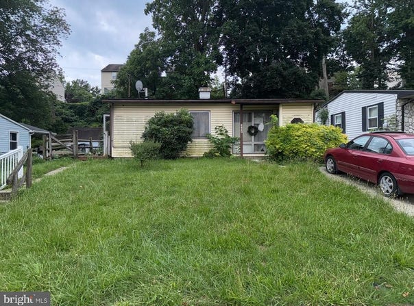2420 MCKINLEY, WEST LAWN, PA 19609