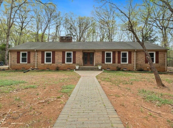 513 W Glendale Street, Siler City, NC 27344