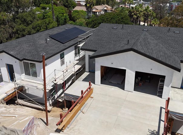 490 Lado De Loma Dr #1-4, Vista, CA 92083