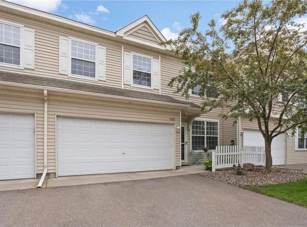 5220 Hummingbird Lane, Farmington, MN 55024
