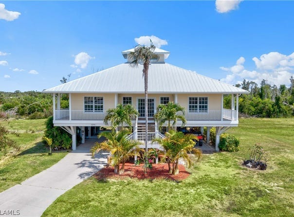 12761 Stringfellow Road, Bokeelia, FL 33922