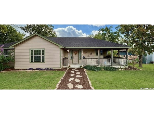 128 Dunning, Gonzales, TX 78629