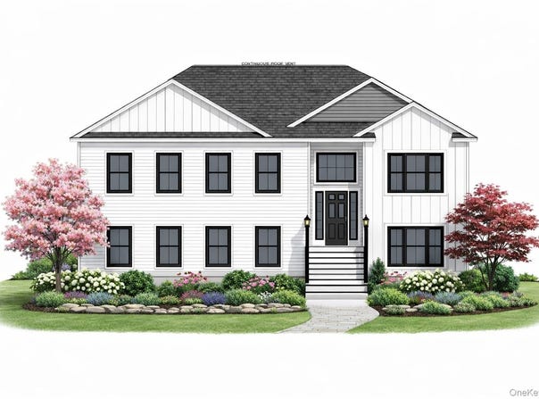 157 S Quaker Lane, Hyde Park, NY 12538