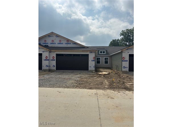 205 Alexander Drive, Elyria, OH 44035