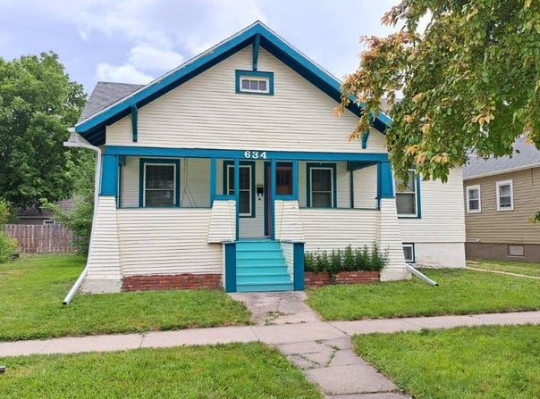 634 Chadron Avenue, Chadron, NE 69337
