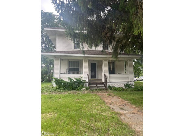 122 W 4th Street, Wellsburg, IA 50680