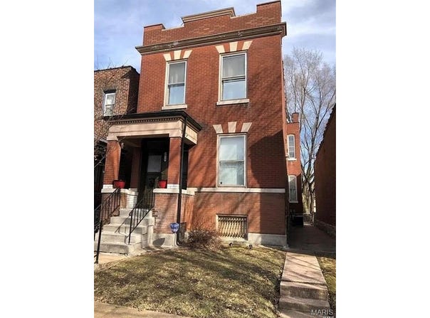 2920 Virginia Ave, St Louis, MO 63118
