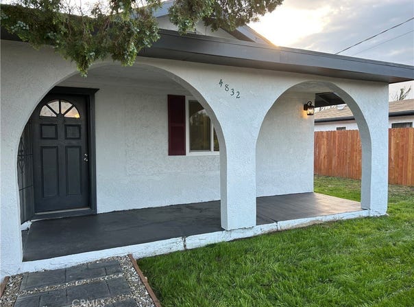 4832 Mitchell Avenue, Riverside, CA 92505