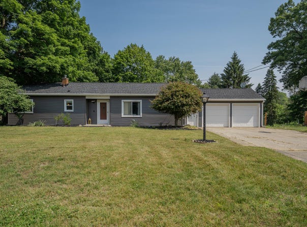 721 Karendale Avenue, Portage, MI 49002