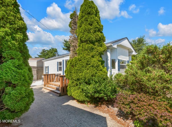 709 Union Avenue, Brielle, NJ 08730