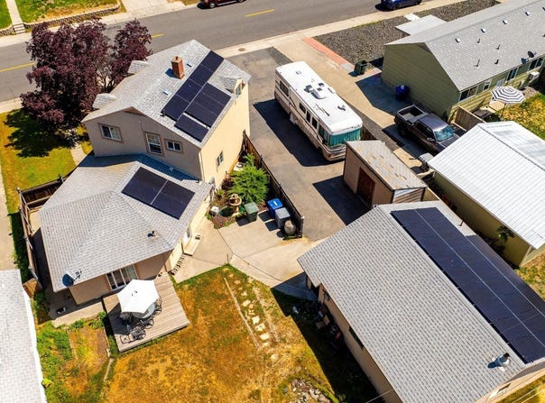 213 Jadwin Ave, Richland, WA 99352