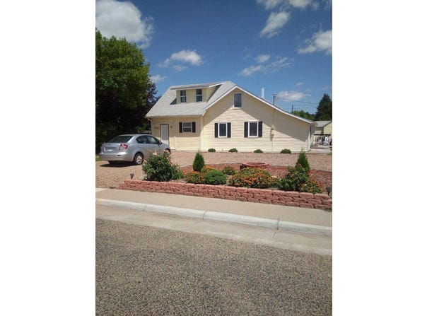 710 E 12th Street, Goodland, KS 67735