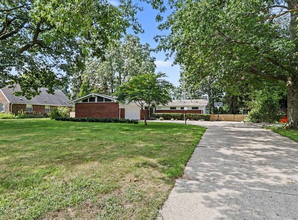 3206 W Valley View Drive, St. Joseph, MI 49085