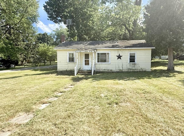128 Marion Street, Hillsdale, MI 49242