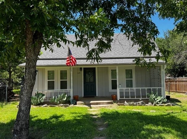 1075 W Pecan Street, Stephenville, TX 76401