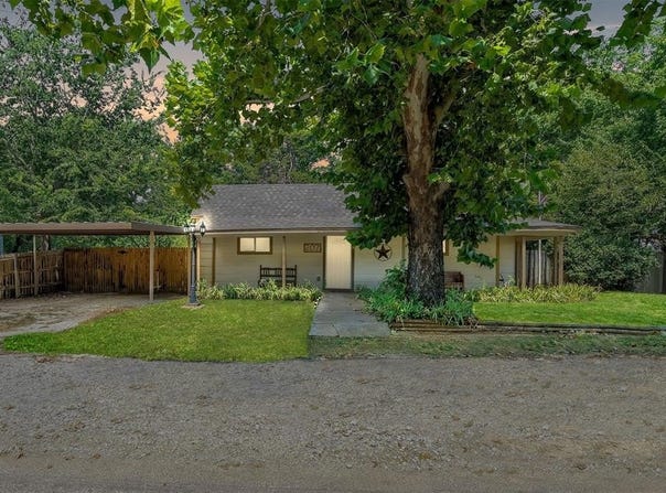 207 N Oneil Street, Alvord, TX 76225