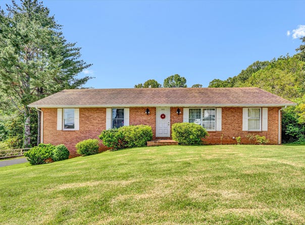 4434 Rosecrest RD, Roanoke, VA 24018