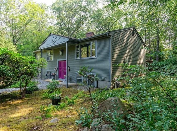 154 Spring Valley Drive, East Greenwich, RI 02818