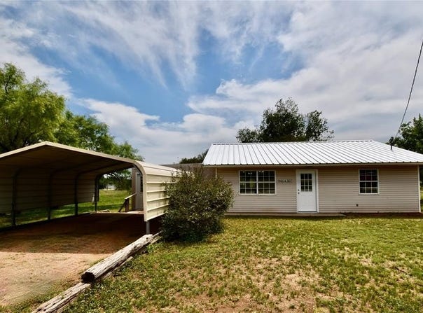 5604 5th Street, Rochelle, TX 76872