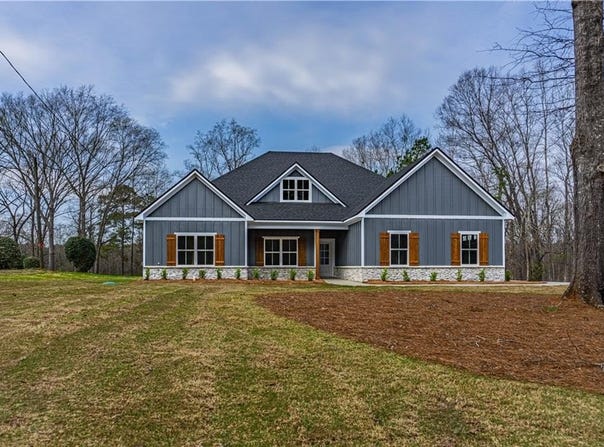 1847 Lee Road 288, Smiths Station, AL 36877