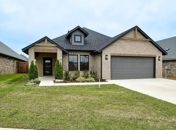 4808 Sand Lily Lane, Edmond, OK 73034