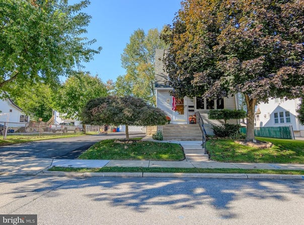 128 ISABEL AVE, GLENOLDEN, PA 19036