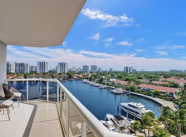 3610 Yacht Club Dr, Aventura, FL 33180