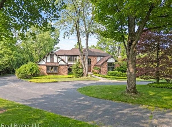1299 Orchard Ridge Road, Bloomfield Hills, MI 48304