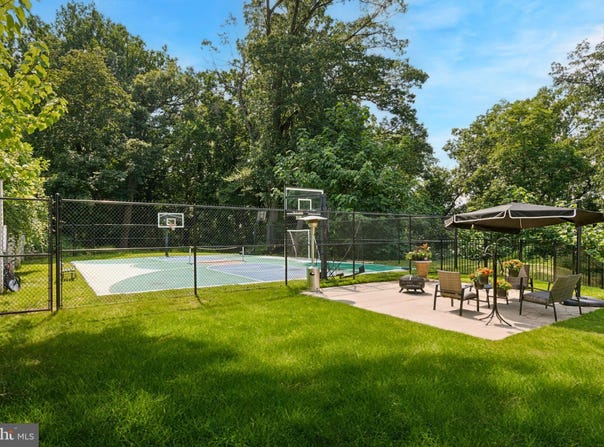 1220 VALLEY ROAD, VILLANOVA, PA 19085