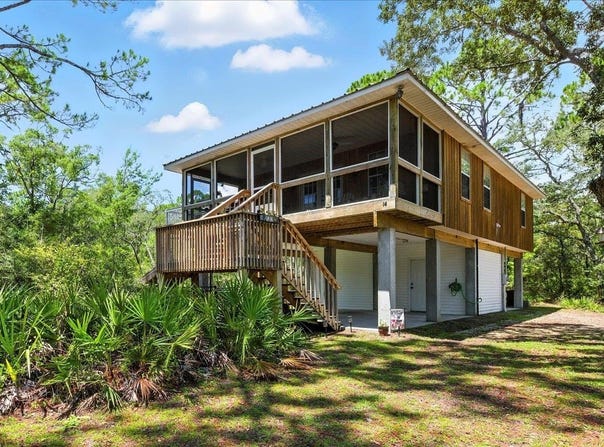 14 KNOTTY PINE Street, Panacea, FL 32346