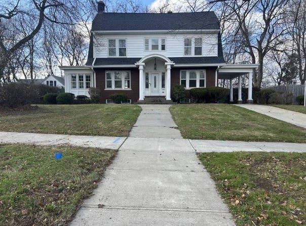 122 Bellevue Ave, Springfield, MA 01108